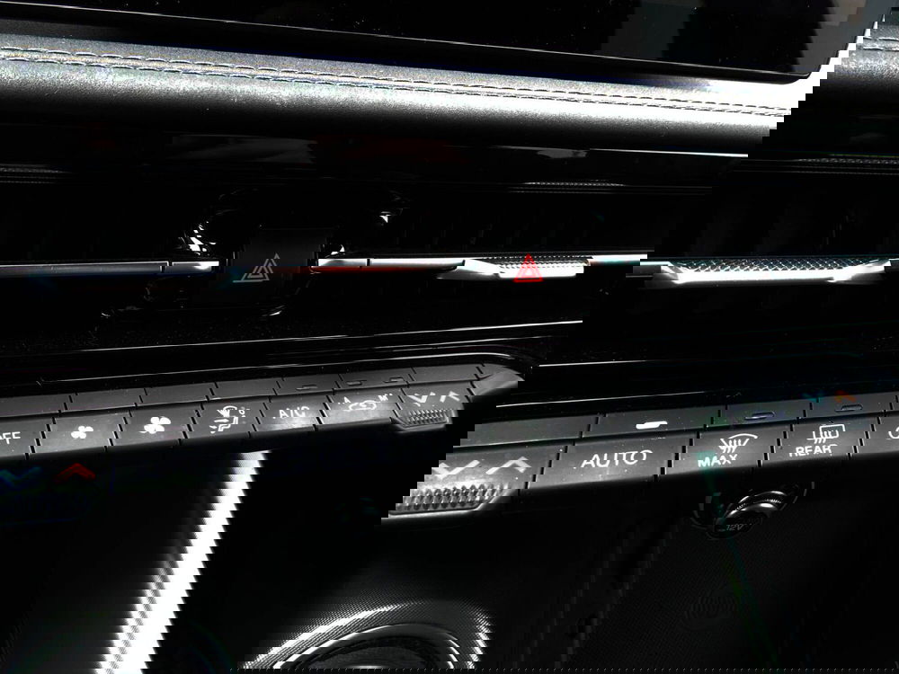 Alfa Romeo Tonale usata a Venezia (19)