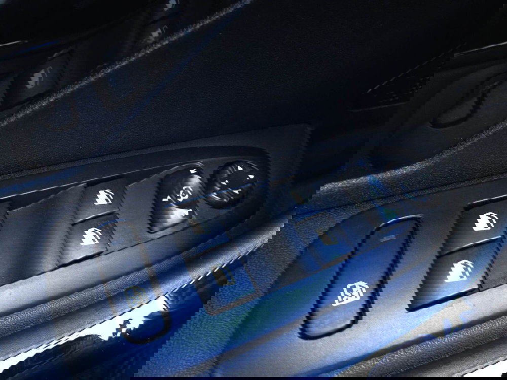 Peugeot 2008 usata a Padova (16)