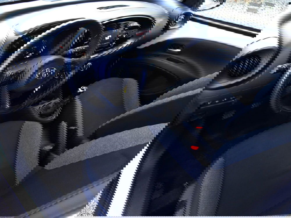 Toyota Aygo X usata a Padova (8)