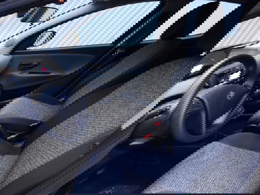 Lancia Ypsilon usata a Treviso (9)