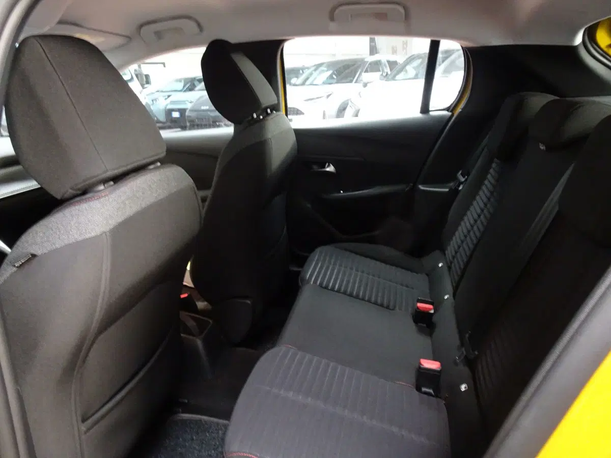 Peugeot 208 usata a Treviso (10)