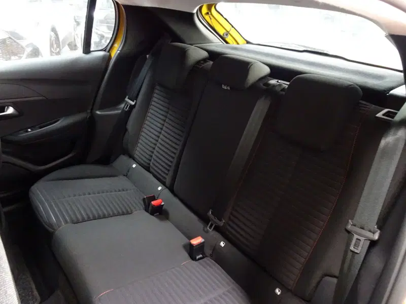 Peugeot 208 usata a Treviso (11)