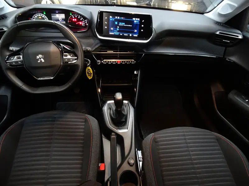 Peugeot 208 usata a Treviso (12)