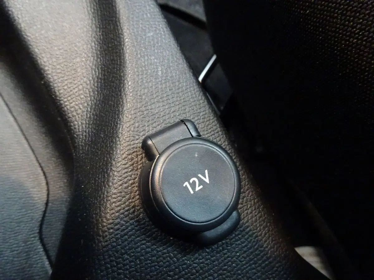 Peugeot 208 usata a Treviso (20)