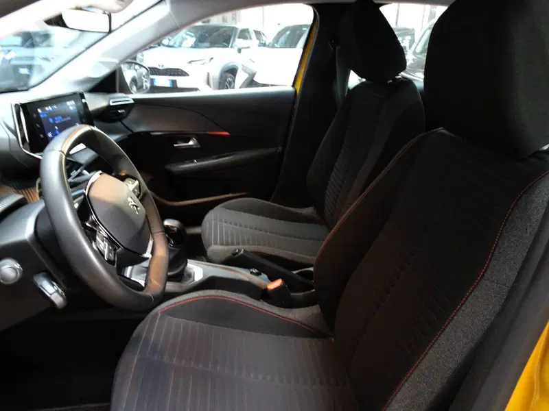 Peugeot 208 usata a Treviso (9)