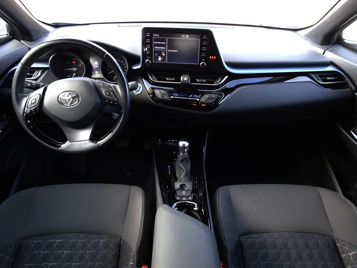 Toyota Toyota C-HR usata a Treviso (13)