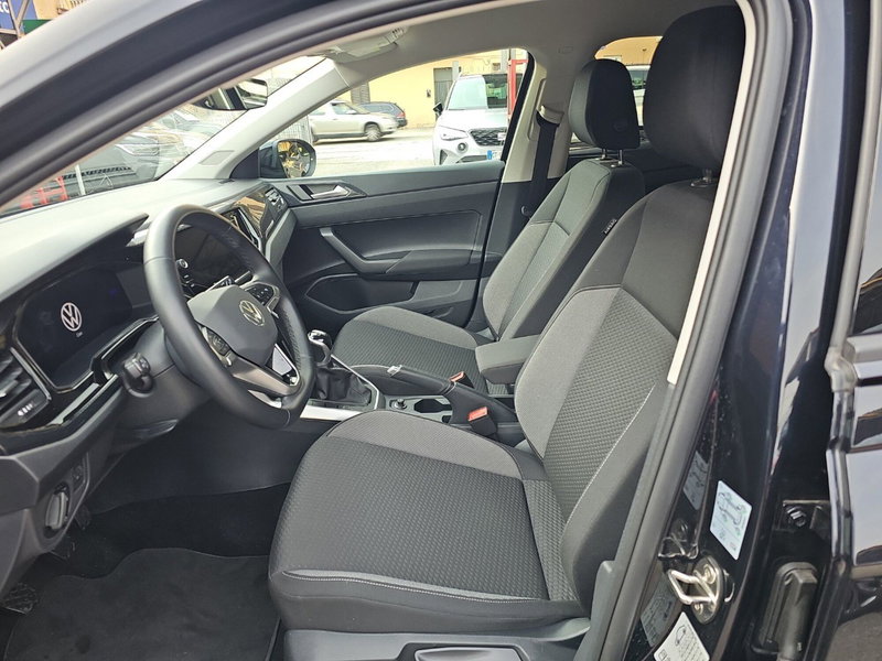 Volkswagen Taigo usata a Lecco (10)