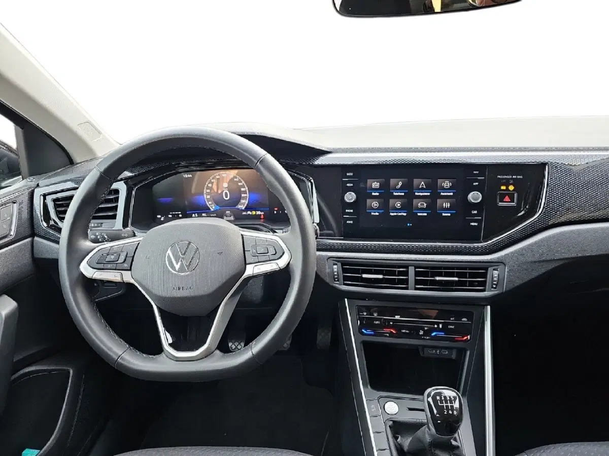 Volkswagen Taigo usata a Lecco (12)