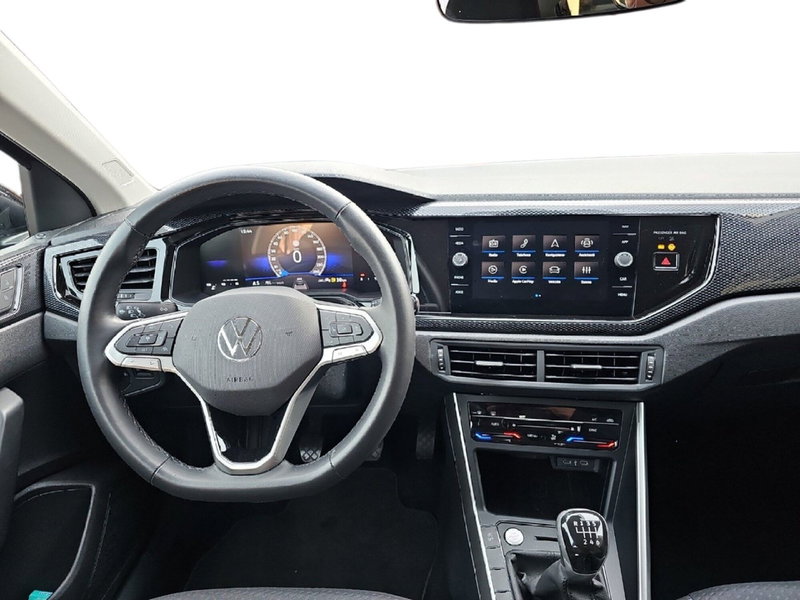 Volkswagen Taigo usata a Lecco (12)