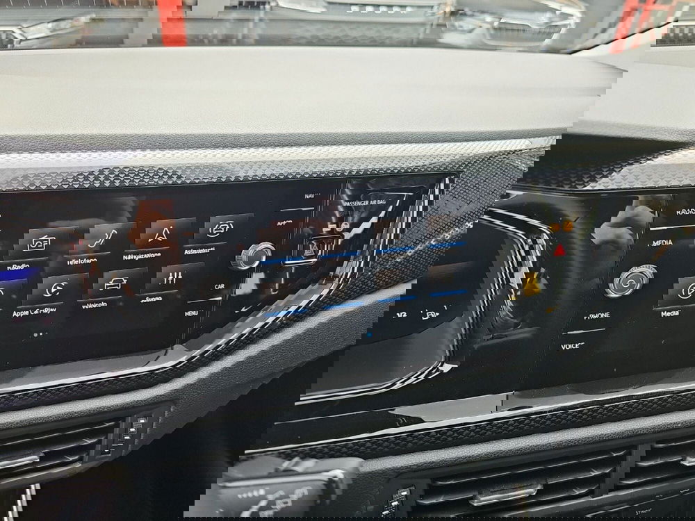 Volkswagen Taigo usata a Lecco (15)