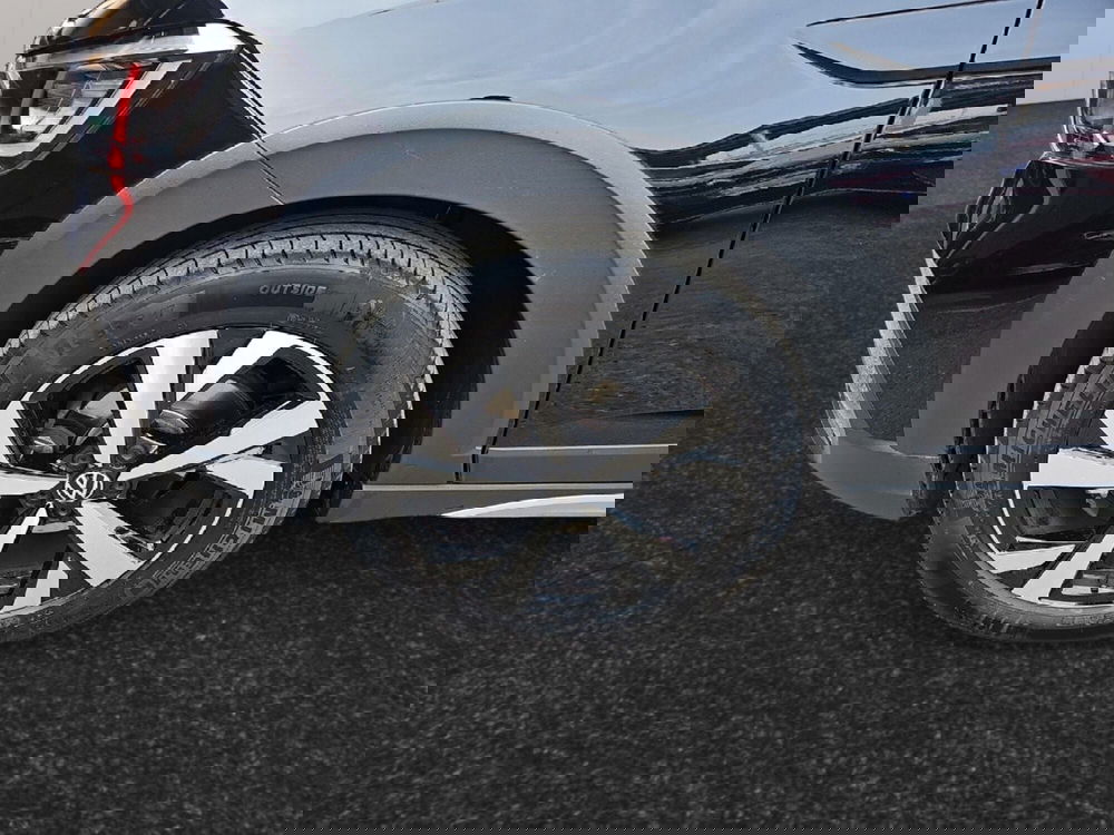 Volkswagen Taigo usata a Lecco (9)