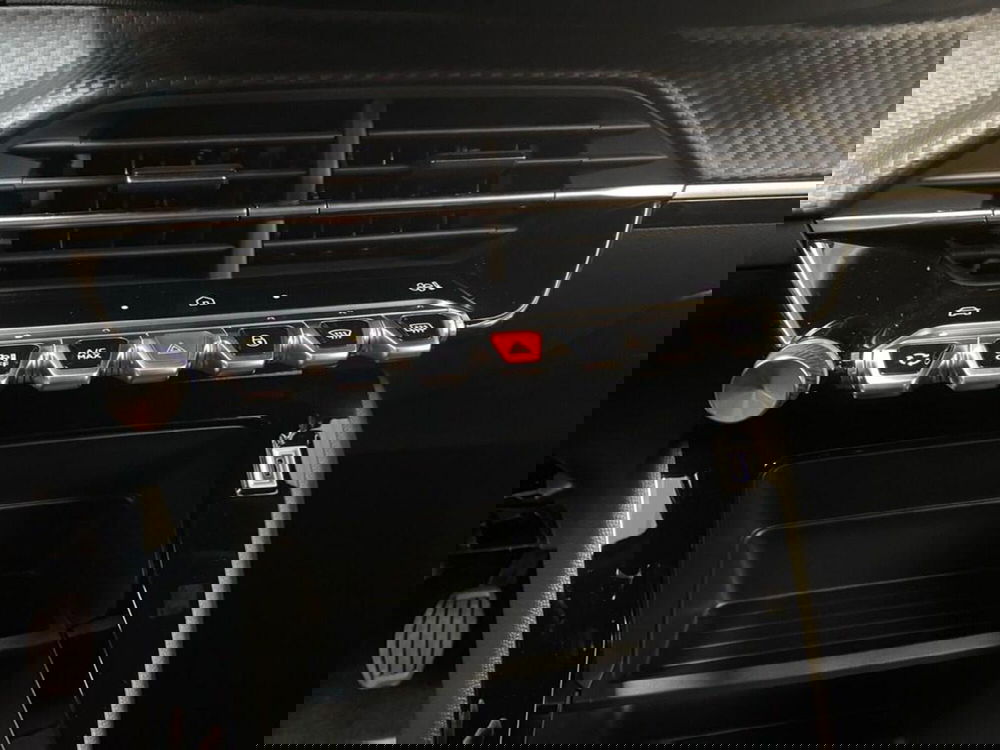 Peugeot 2008 nuova a Torino (11)