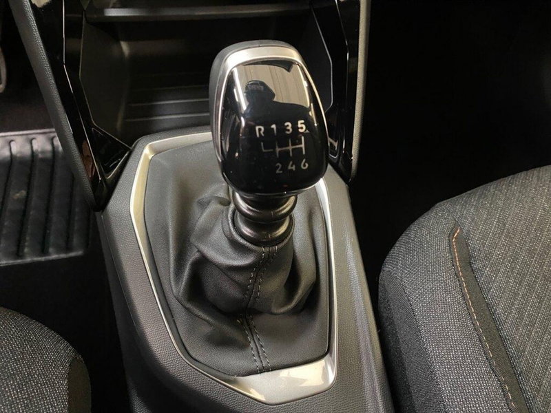 Peugeot 2008 nuova a Torino (12)