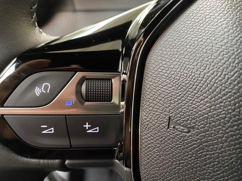 Peugeot 2008 nuova a Torino (14)