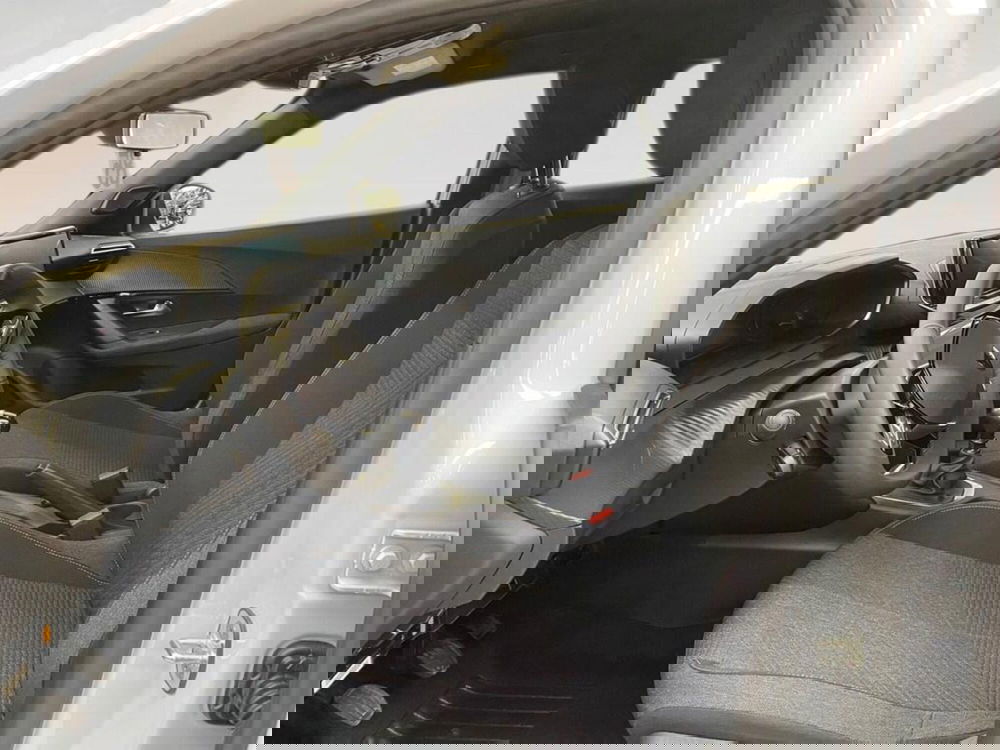 Peugeot 2008 nuova a Torino (7)