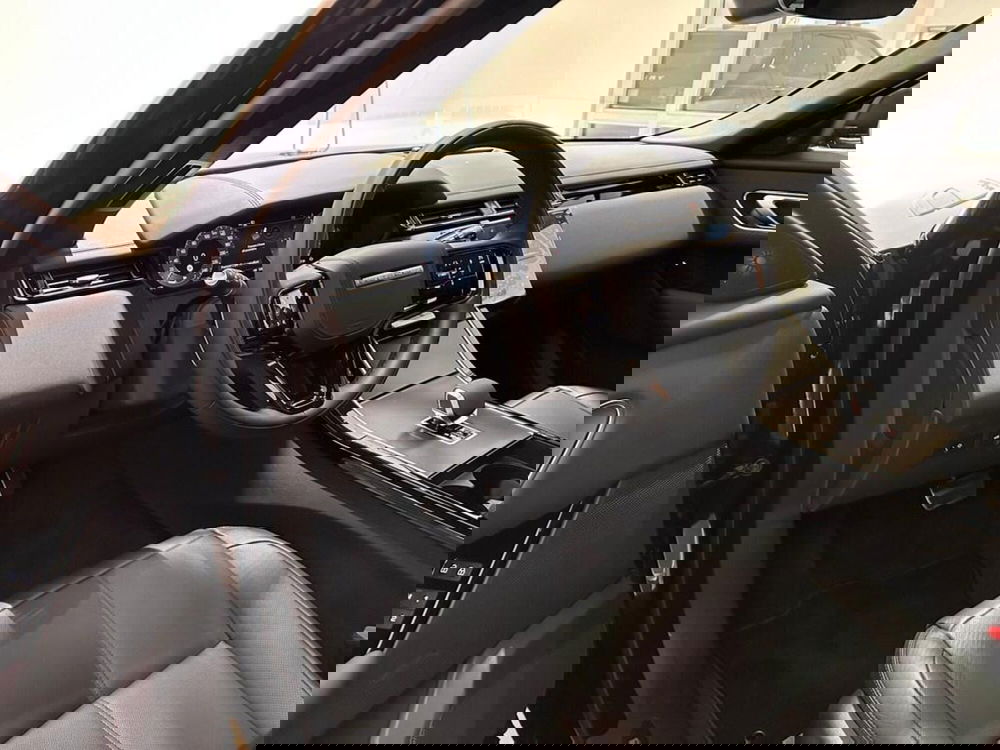 Land Rover Range Rover Velar nuova a Varese (11)