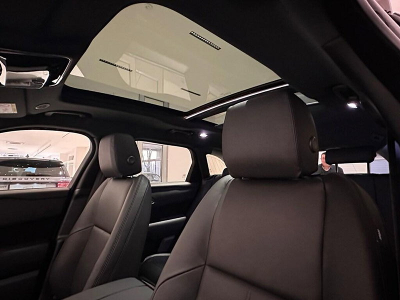 Land Rover Range Rover Velar nuova a Varese (14)