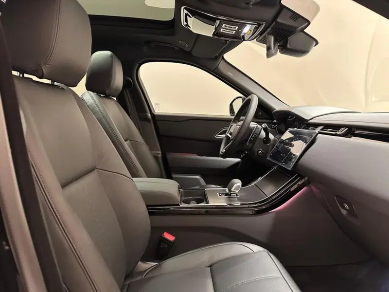 Land Rover Range Rover Velar nuova a Varese (3)