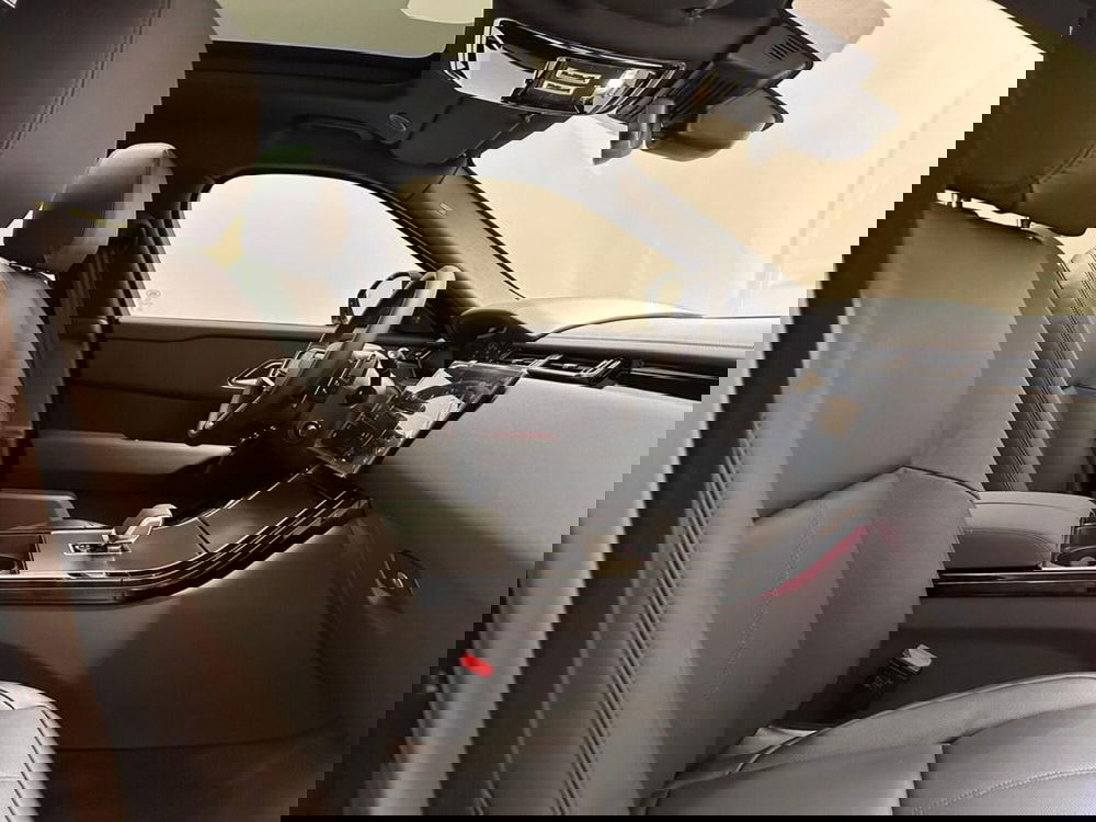 Land Rover Range Rover Velar nuova a Varese (3)