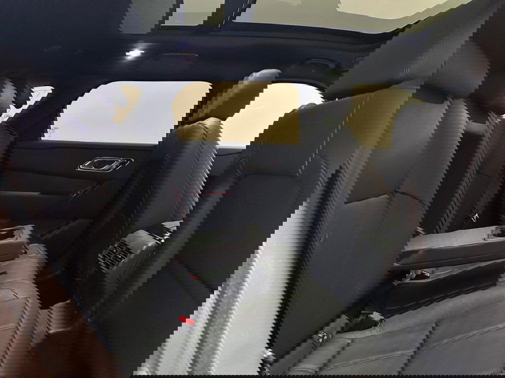 Land Rover Range Rover Velar nuova a Varese (5)