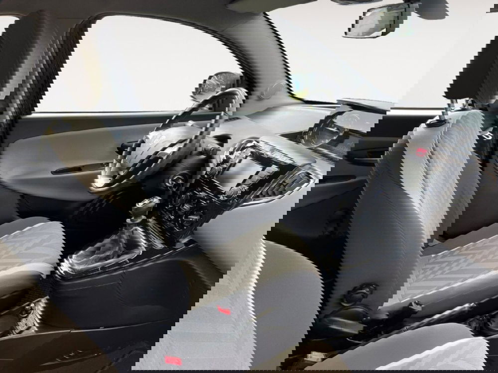 Lancia Ypsilon usata a Verona (7)