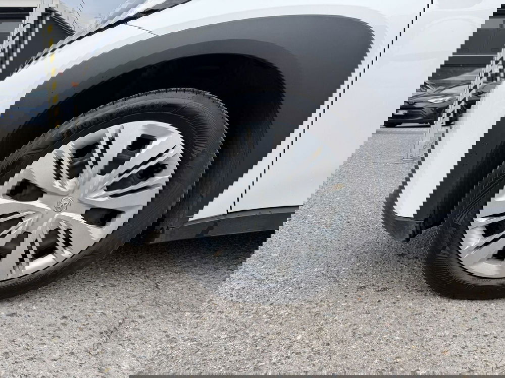 Toyota Aygo X usata a Como (13)