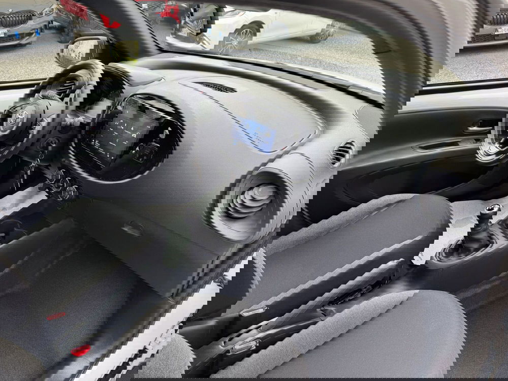 Toyota Aygo X usata a Como (6)