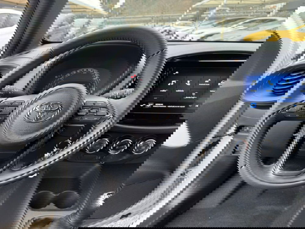 Toyota Aygo X usata a Como (9)