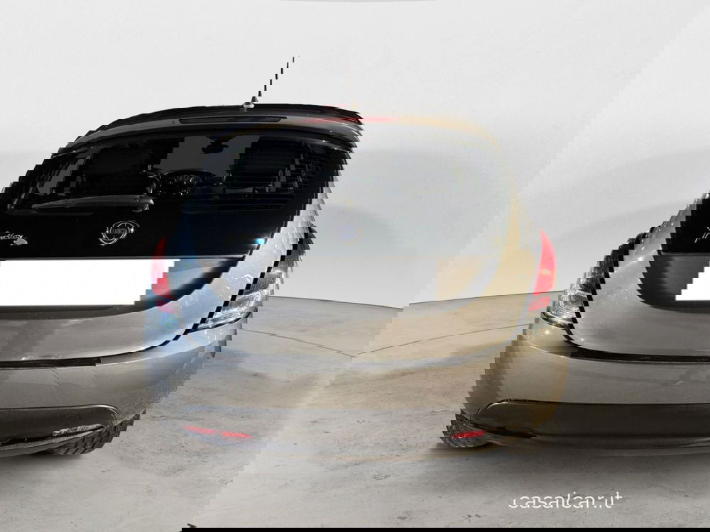 Lancia Ypsilon usata a Potenza (7)