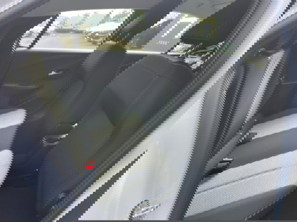 Opel Corsa nuova a Milano (15)