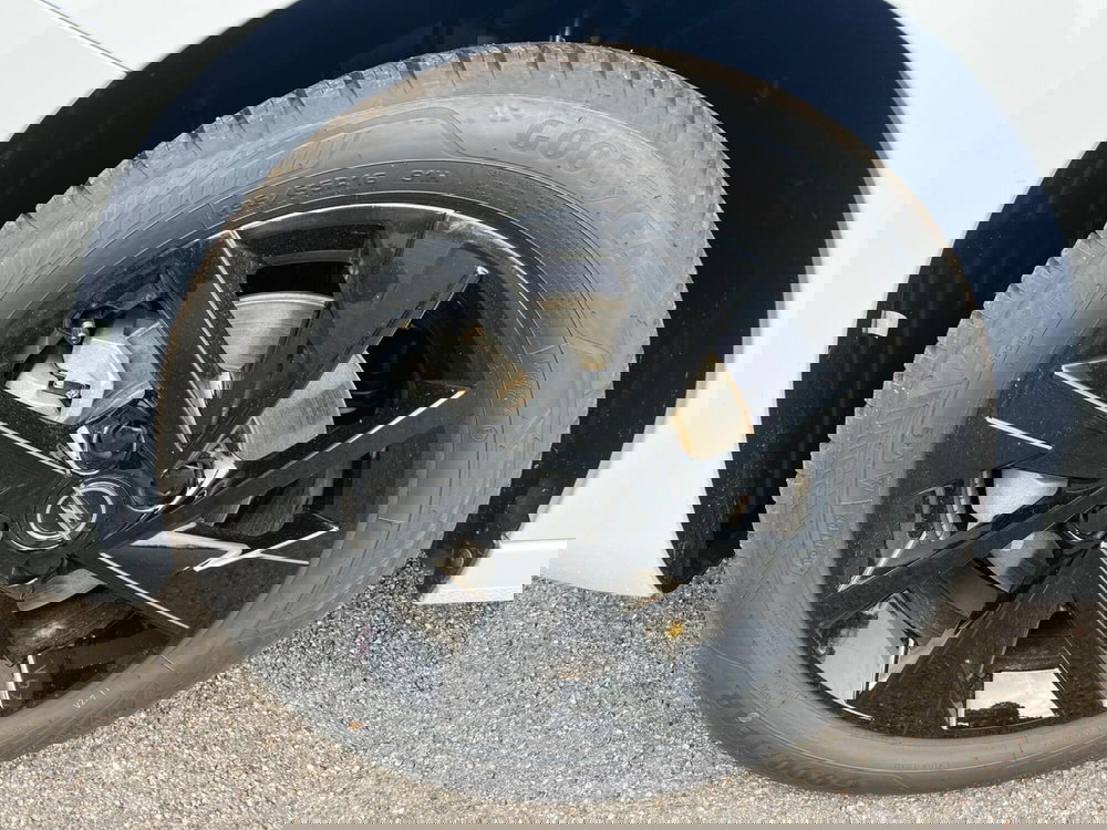 Opel Corsa nuova a Milano (7)