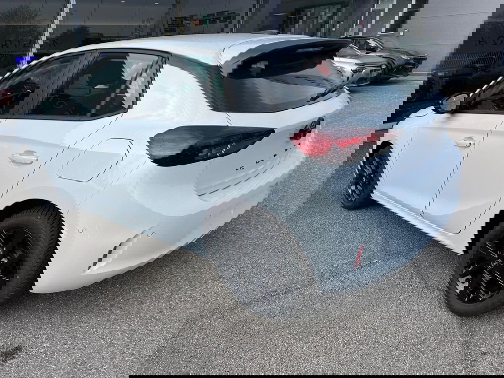 Opel Corsa nuova a Milano (9)