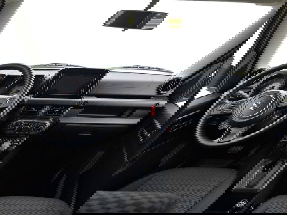 Suzuki Jimny nuova a Pistoia (11)