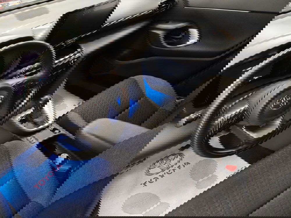 Toyota Yaris Cross usata a Roma (13)