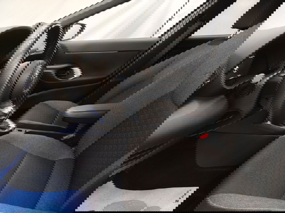 Toyota Yaris Cross usata a Roma (15)