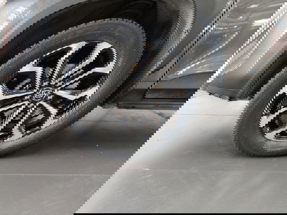 Toyota Yaris Cross usata a Roma (19)