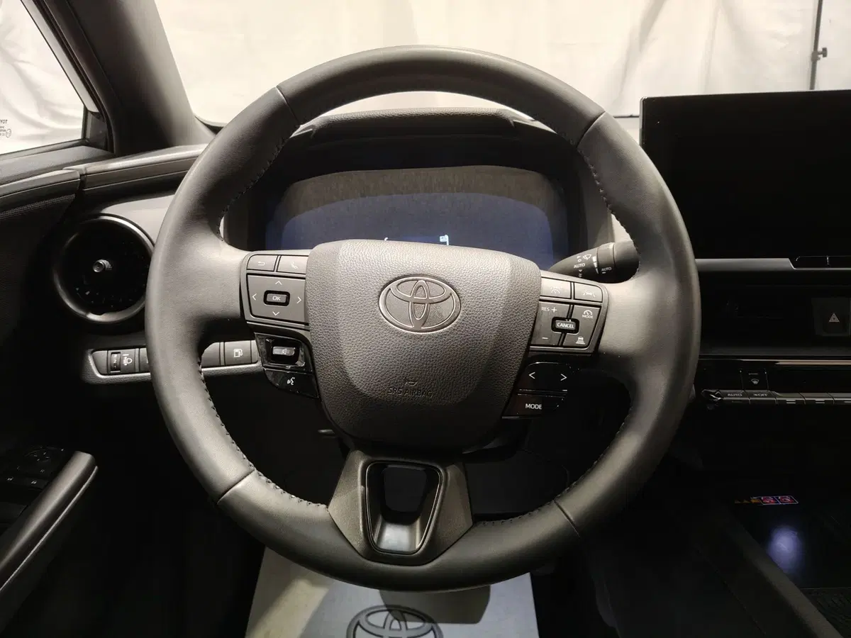 Toyota Toyota C-HR usata a Frosinone (11)