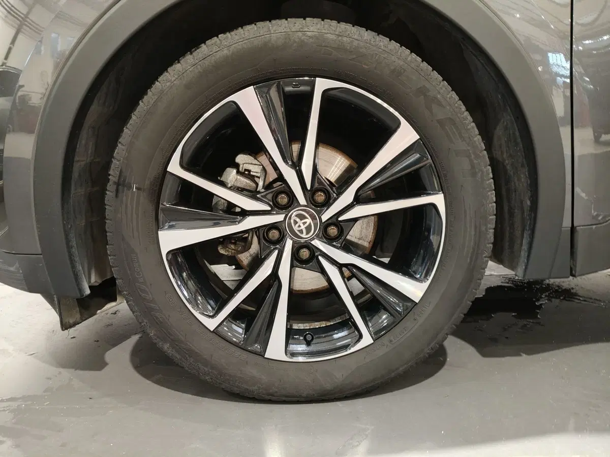 Toyota Toyota C-HR usata a Frosinone (19)