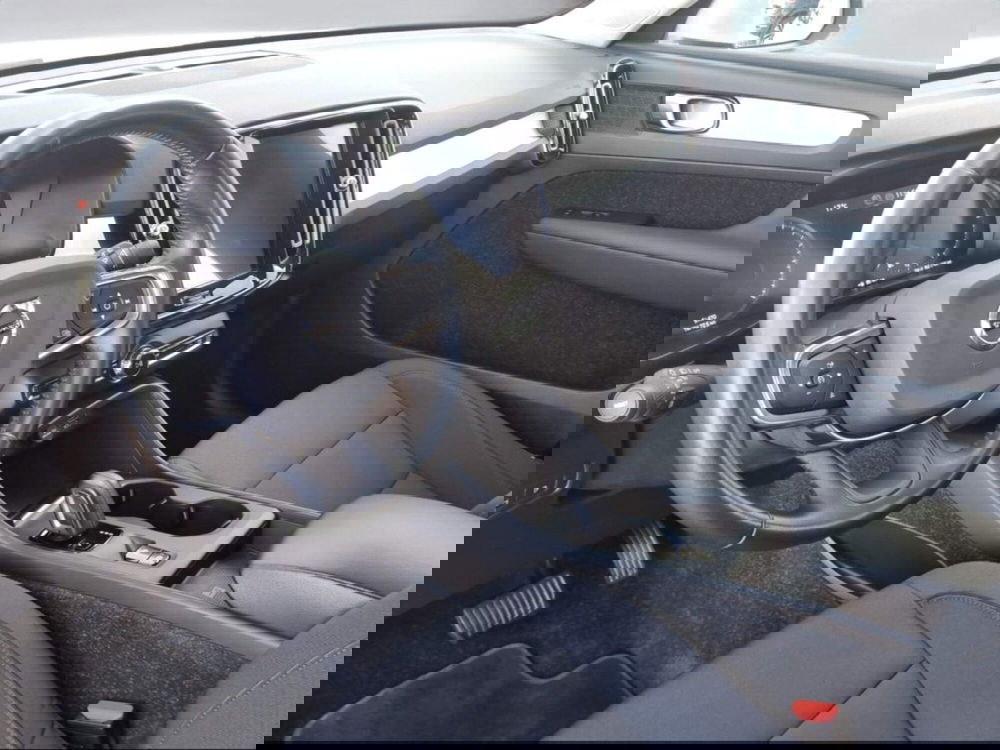 Volvo XC40 usata a Siena (13)