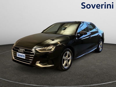 Audi A4 30 TDI/136 CV S tronic Business Advanced del 2021 usata a Bologna