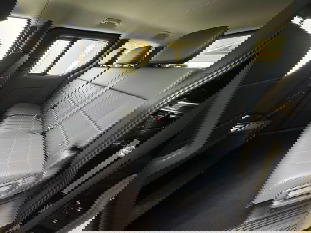 Kia PV5 nuova a Como (12)