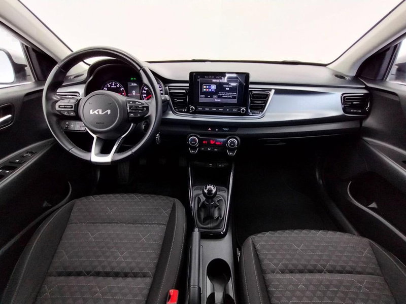 Kia Rio usata a Como (4)