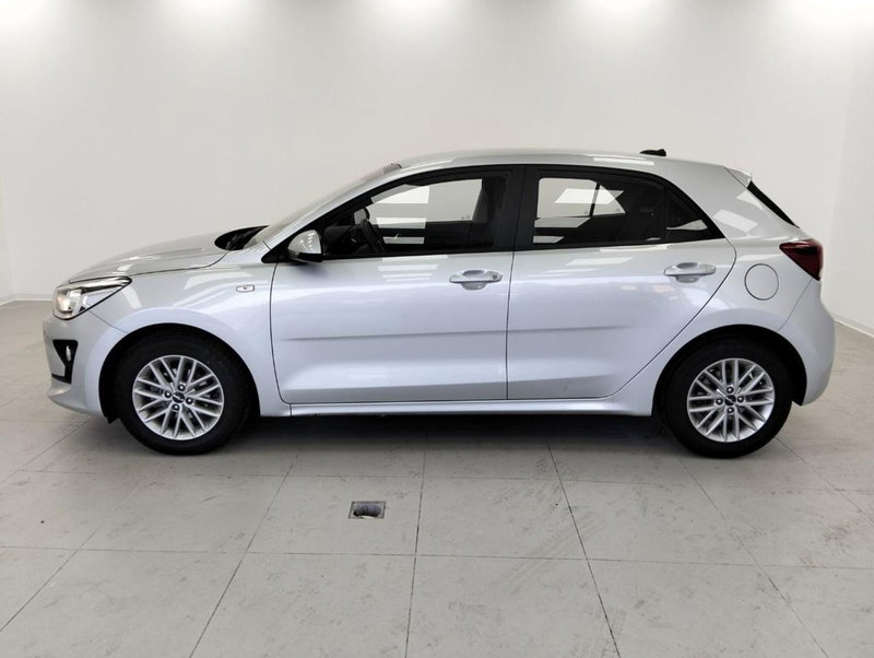 Kia Rio usata a Como (8)