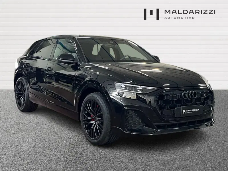 Audi Q8 nuova a Bari