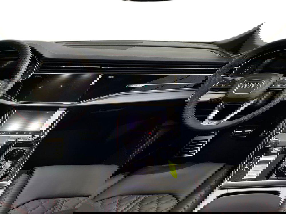 Audi Q8 nuova a Bari (8)
