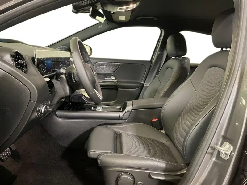 Mercedes-Benz GLA SUV usata a Milano (10)
