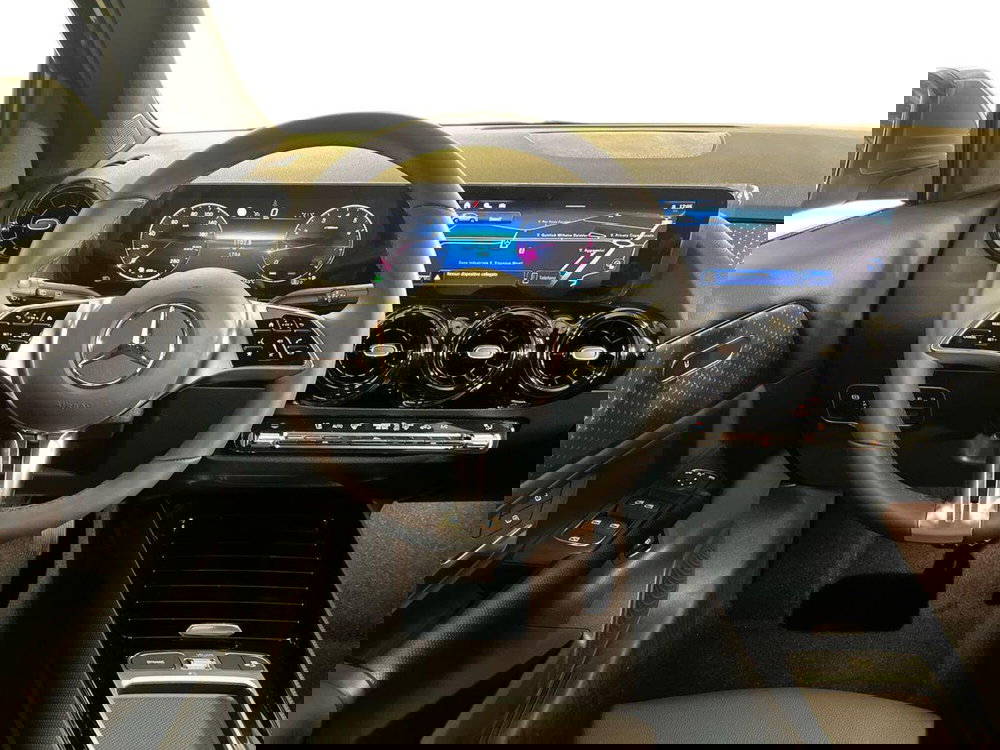 Mercedes-Benz GLA SUV usata a Milano (11)