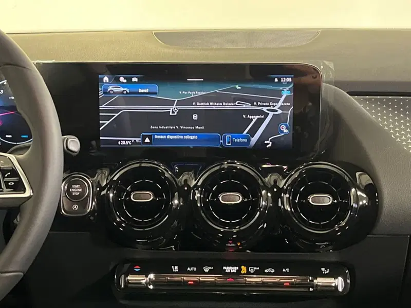 Mercedes-Benz GLA SUV usata a Milano (12)