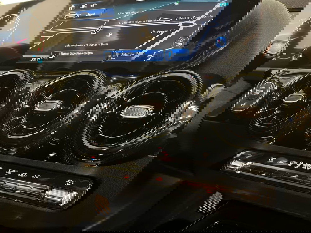 Mercedes-Benz GLA SUV usata a Milano (14)