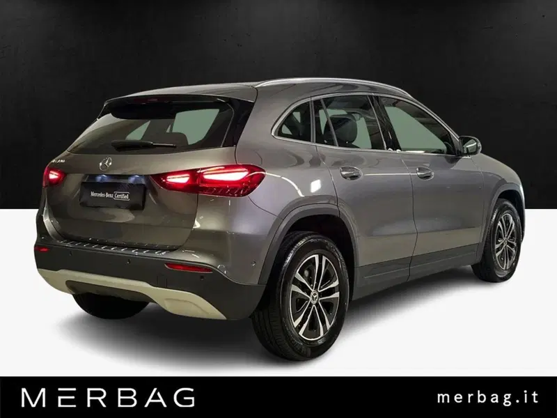 Mercedes-Benz GLA SUV usata a Milano (2)